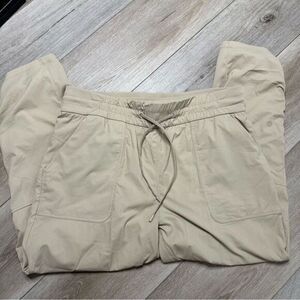 Lululemon Beyond the Studio Cropped Pants Trench‎ Tan / 12